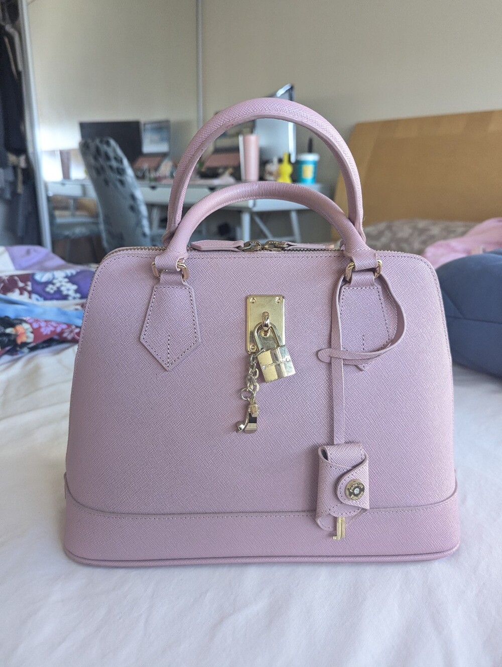 Samantha Thavasa Pink Handbag With Long Strap